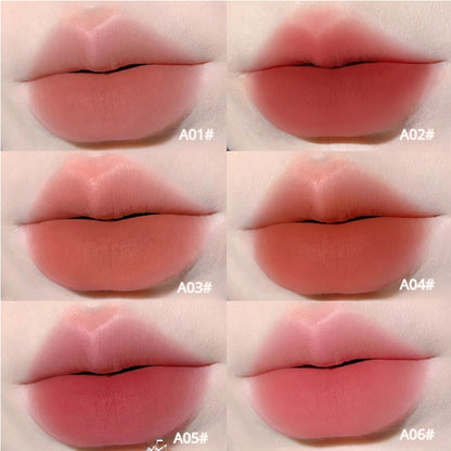 xixi Manta Velvet Mist Lip Glaze has a light, natural texture and a delicate matte finish. It is easy to use for students to show their color.